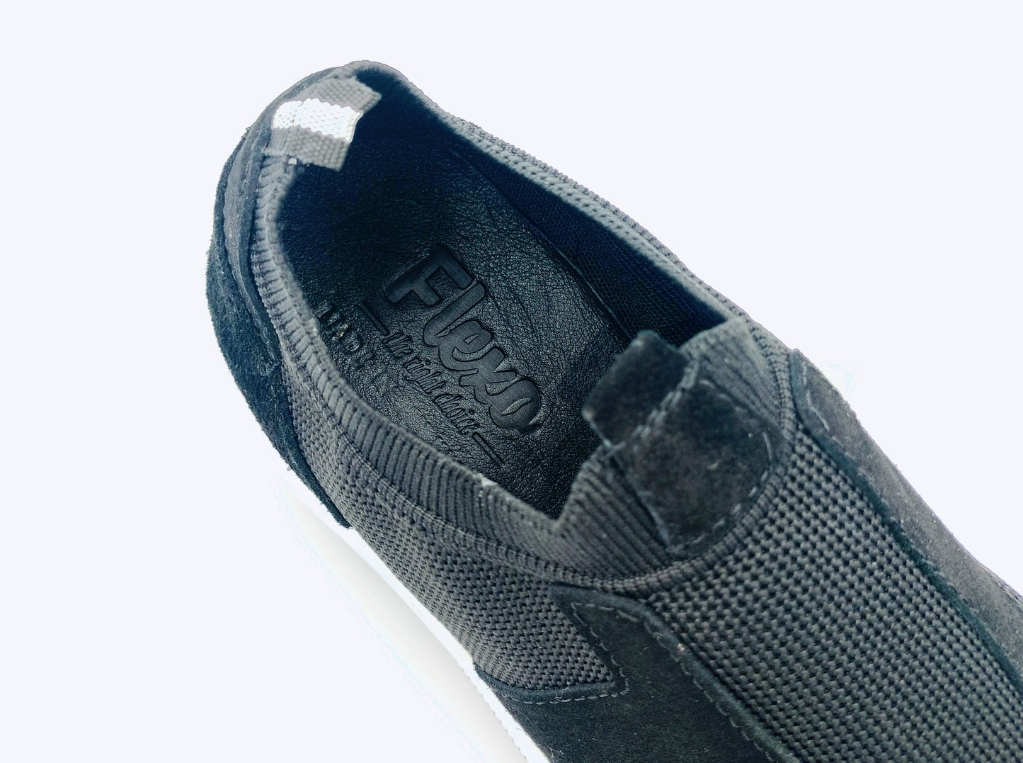 Lightweight Laceless Casual Shoe - Black (51)